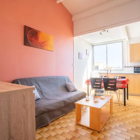 Daire Le Jules Verne By Interhome